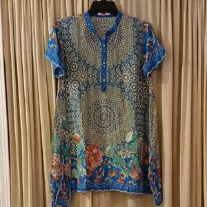 Johnny Was Koi Fish Medallion Silk Shark Hem Tunic Top XS
